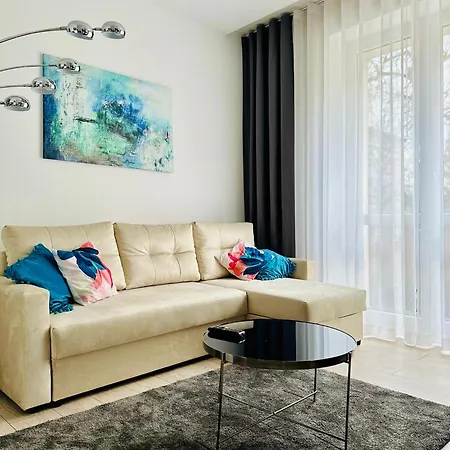 White Centrum 2-bedroom Appartement *