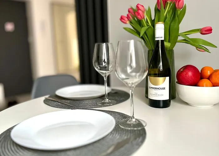 White Centrum 2-bedroom * צ'סטוצ'ובה