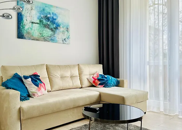 White Centrum 2-bedroom דירה *