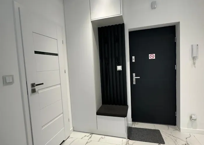 White Centrum 2-bedroom דירה *